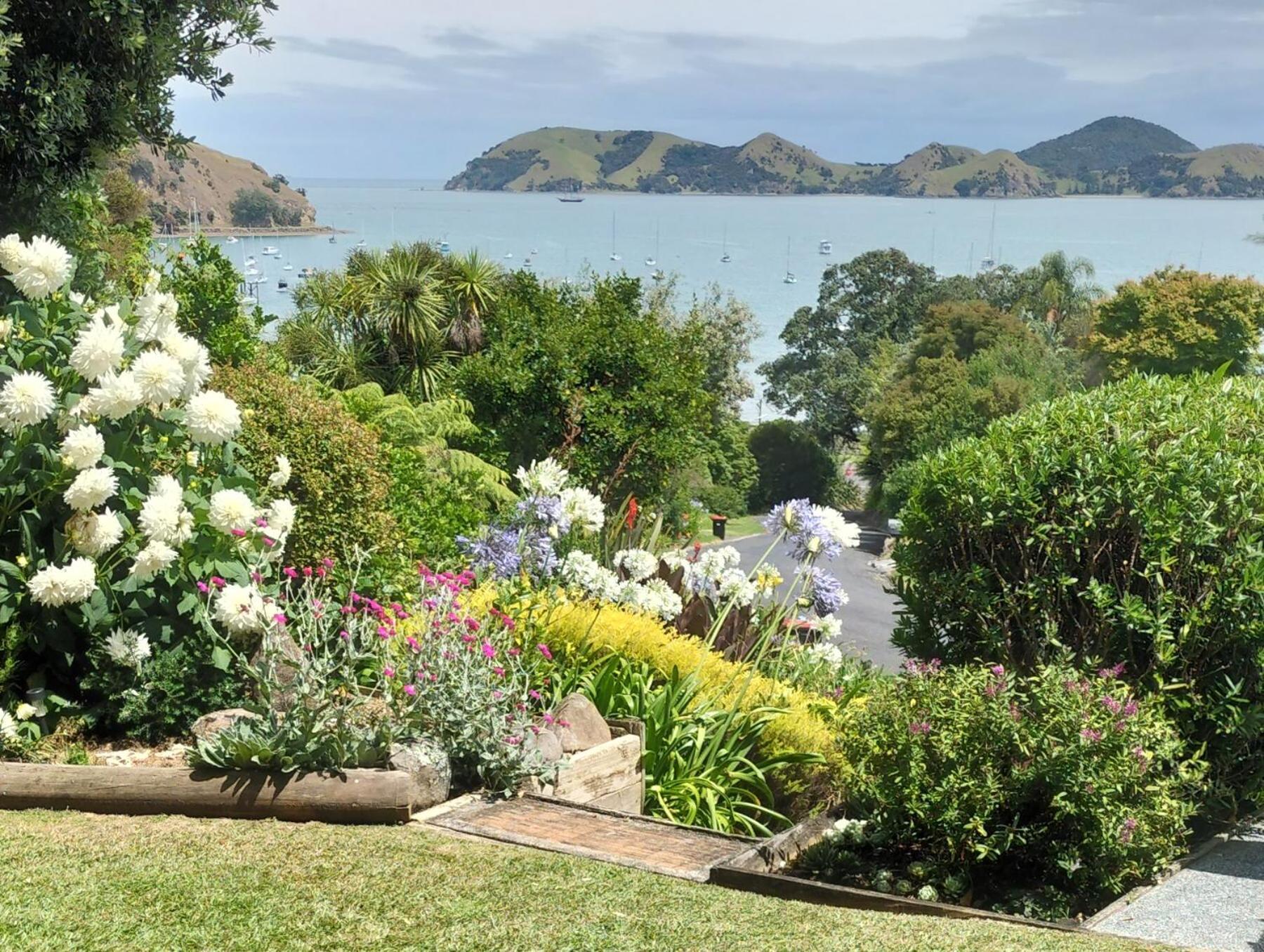 Bird Haven Bed & Breakfast Coromandel Exterior photo